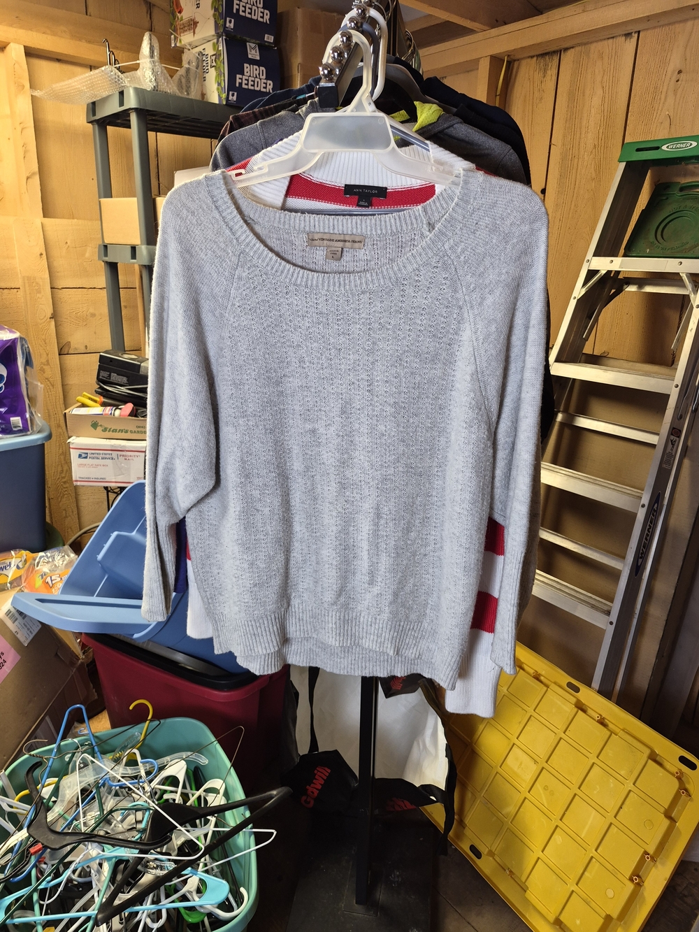 Light Gray Crewneck Sweater - Casual Everyday Knit Bin 65